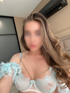 Escort Elina Photo 22