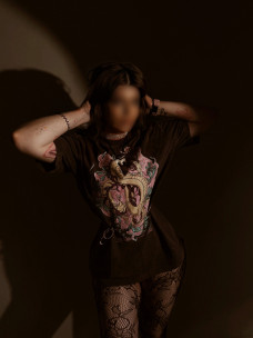 Escort Kira Photo 48