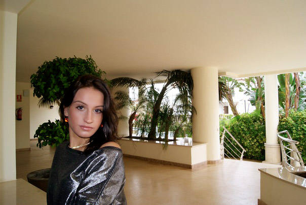 Девушка из escort